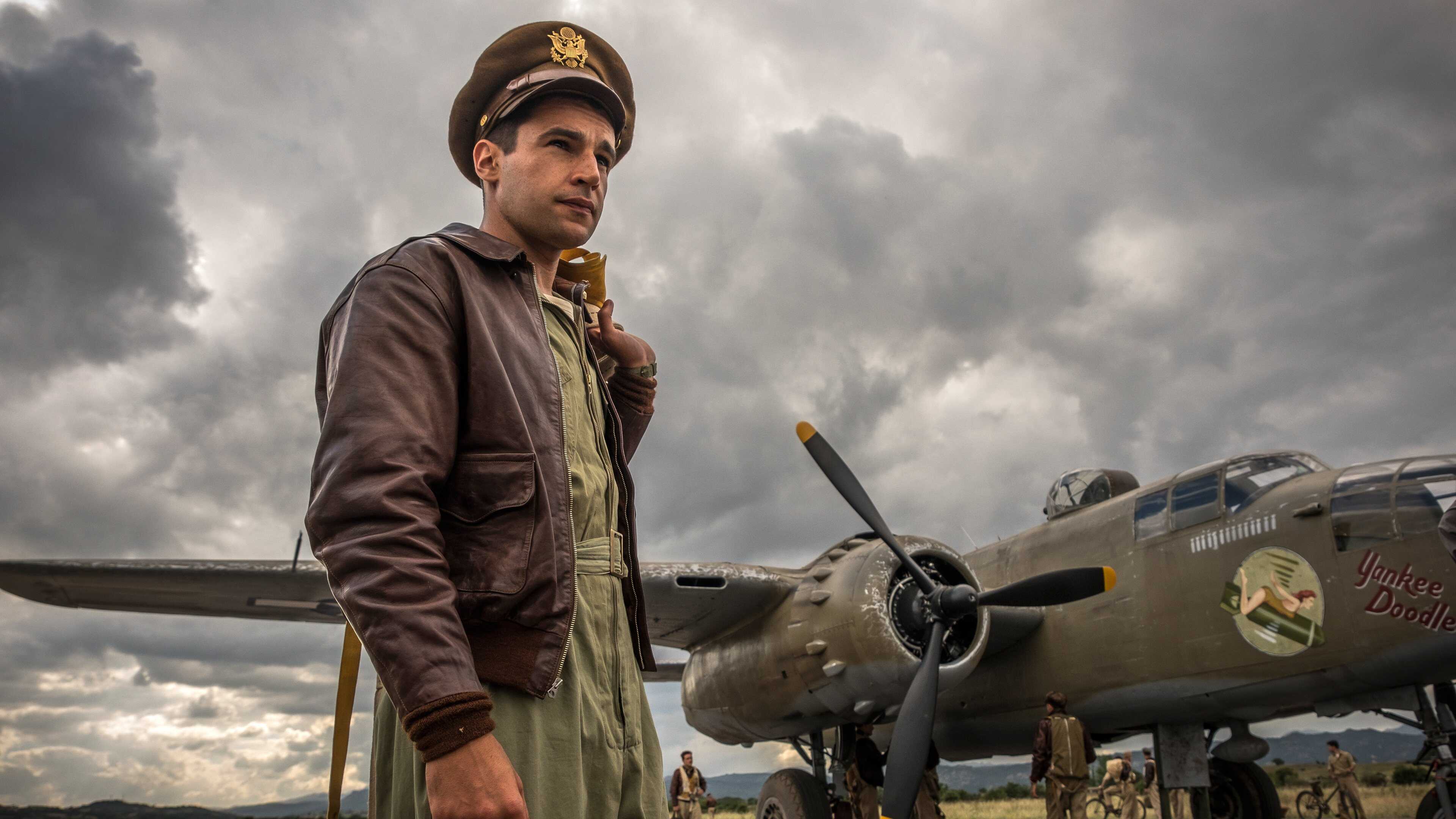 EN - Catch-22 (2019) 2