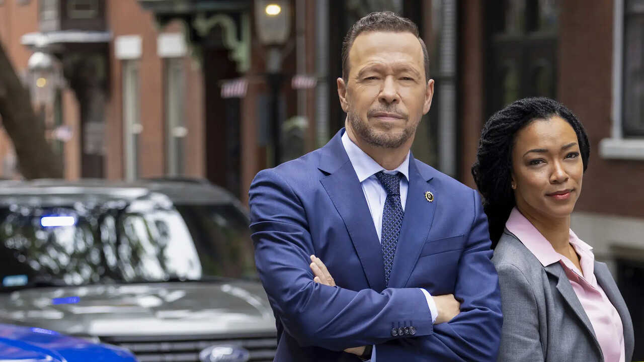 EN - Boston Blue (2025) (US) 3