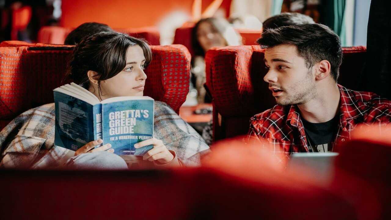 Uciekając przed miłością (2023) 0