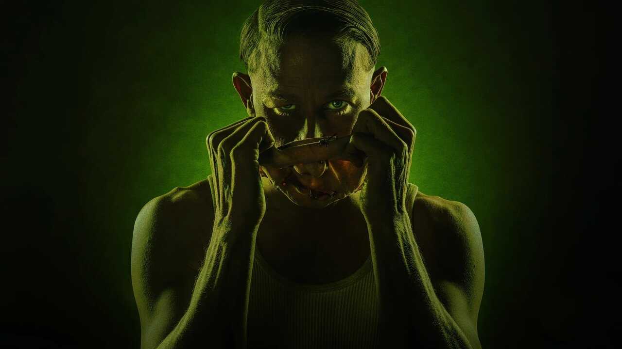 SC - Monster: The Ed Gein Story (2025) (US) 1