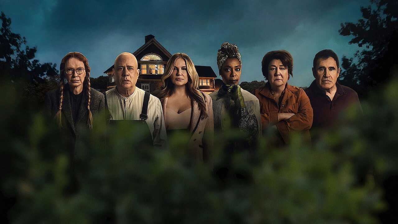 EX - The Watcher (2022) 0