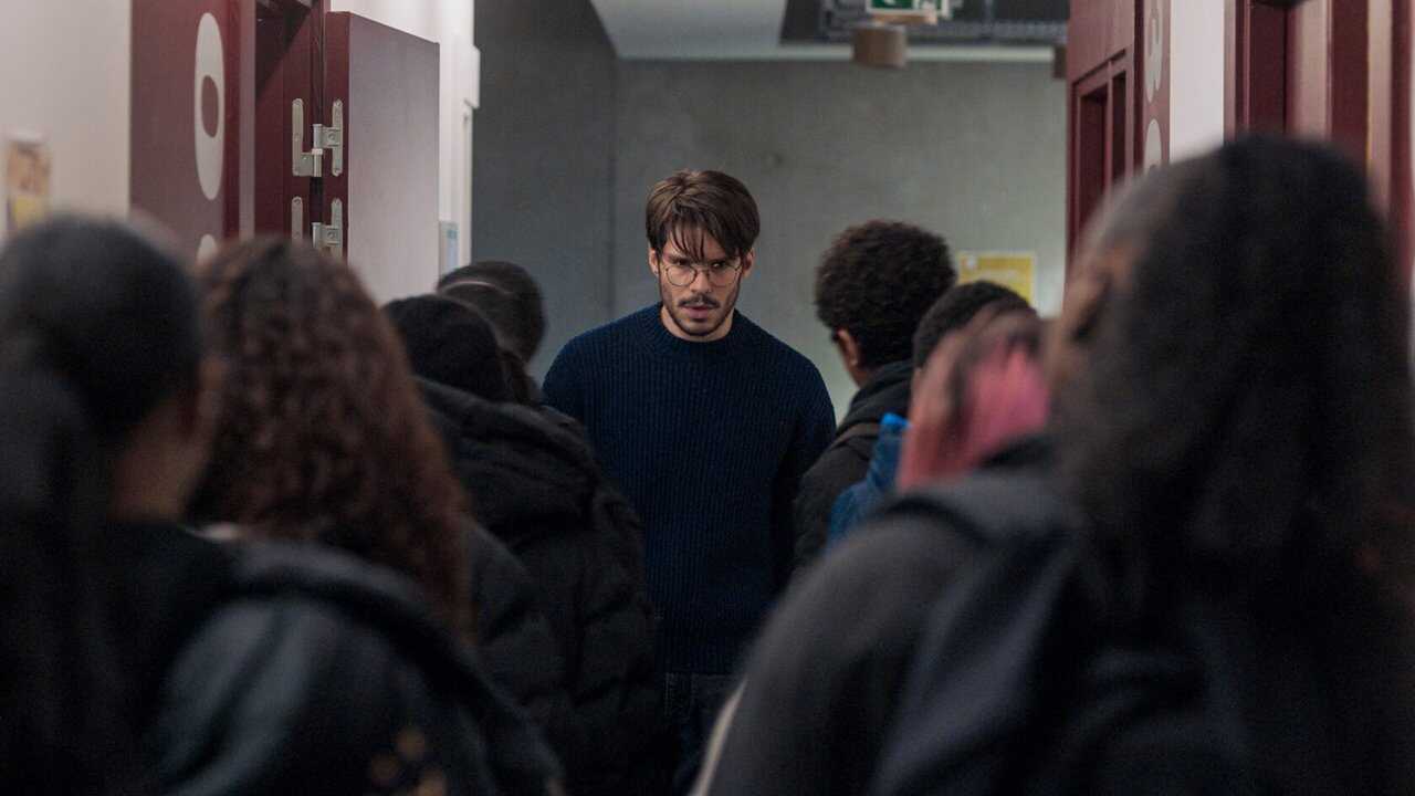 Dobry nauczyciel (2024) 0
