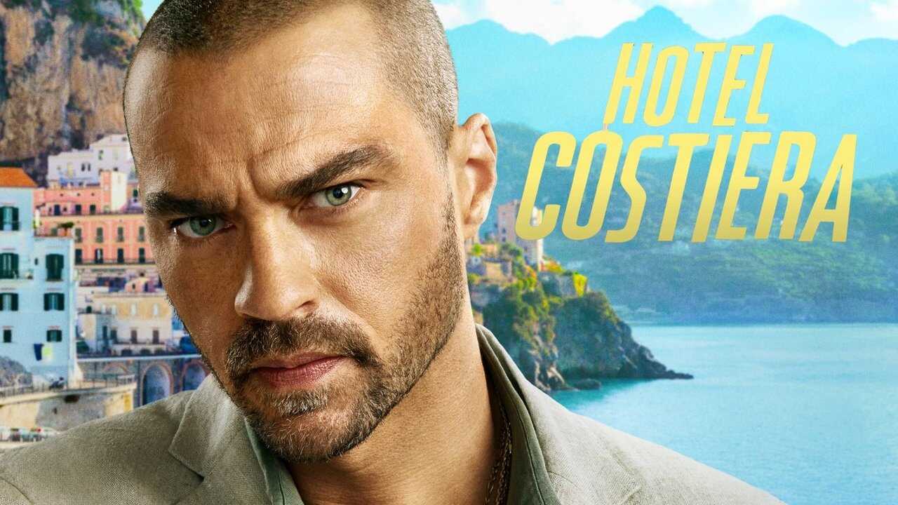 DE - Hotel Costiera (2025) (IT) 1