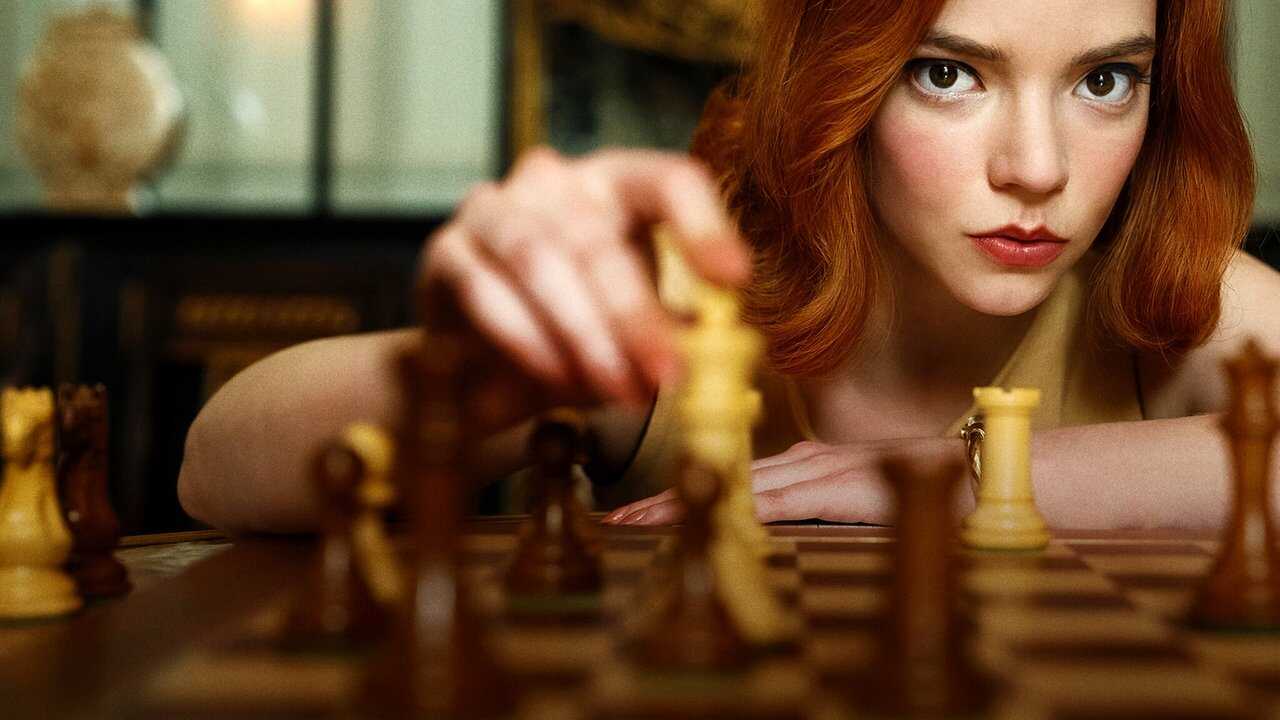 EX - The Queen's Gambit (2020) 2