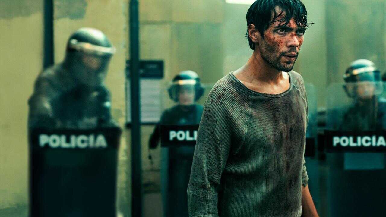 EX - Prison Cell 211 (2025) 3