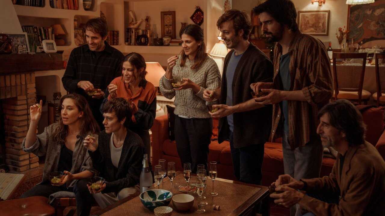 ES - Los años nuevos (2024) 2