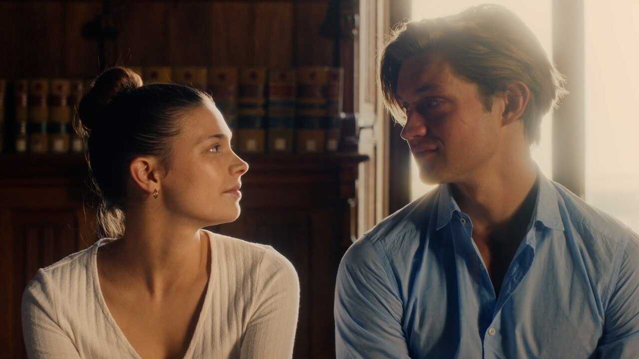 DE - Maxton Hal: Die Welt Zwischen Uns (2024) 4