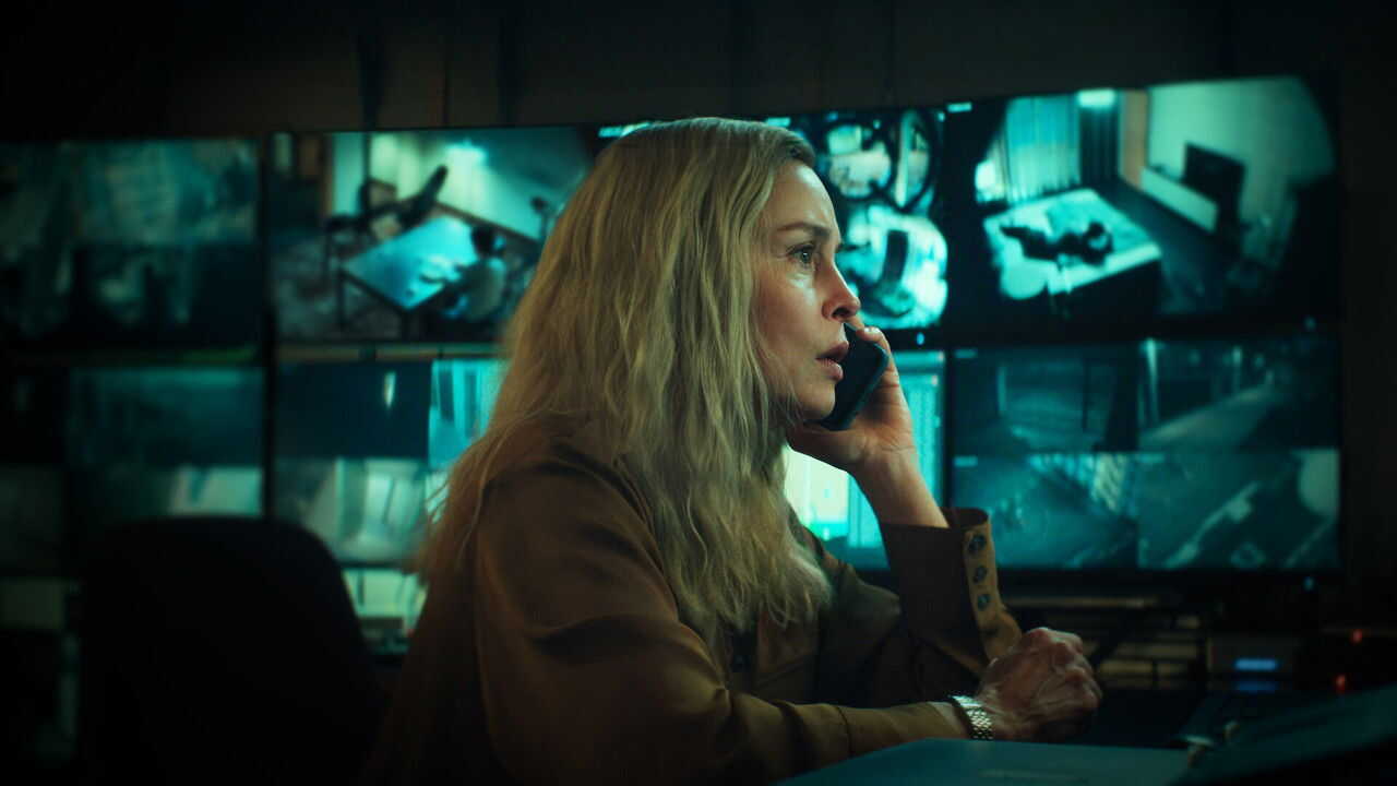 AR - Unfamiliar (2026) (DE) 1