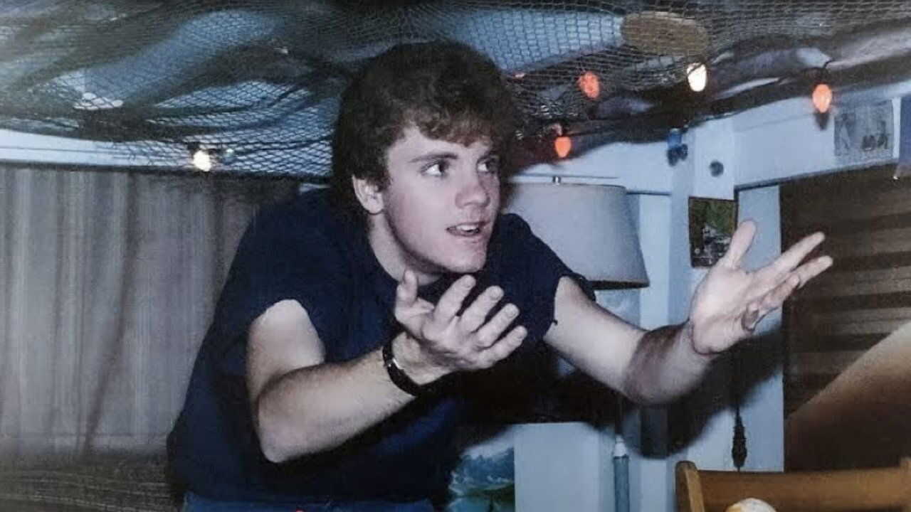 ES - Verdaderamente aterrador (2025) (US) 0