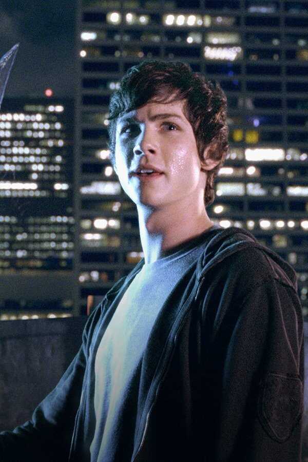 Percy Jackson y el ladrón del rayo (2010) 0