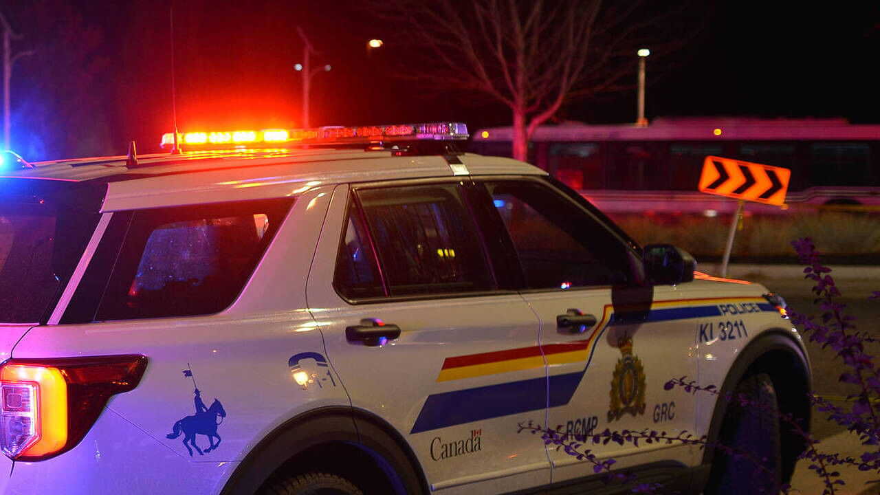 EN - Night Coppers (2022) 1