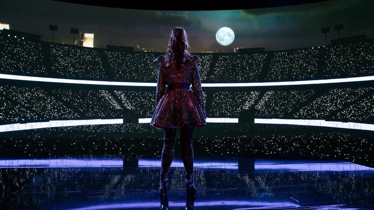 EN - Vampirina: Teenage Vampire (2025) (US) 3